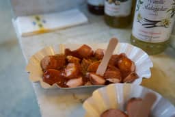 Question 28 photo: Street Food